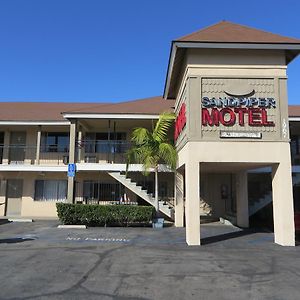 Sandpiper Motel